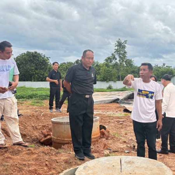สำนักงานปศุสัตว์จังหวัดลำพูน ติดตามการแก้ไขเรื่องร้องเรียนร้องทุกข์กรณีฟาร์มสุกรส่งกลิ่นเหม็นรบกวน