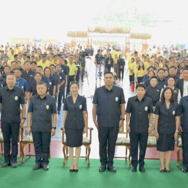 สำนักงานปศุสัตว์จังหวัดเชียงราย ร่วมดำเนินโครงการคลินิกเกษตรเคลื่อนที่ในพระราชานุเคราะห์ สมเด็จพระบรมโอรสาธิราชฯ ระดับประเทศ
