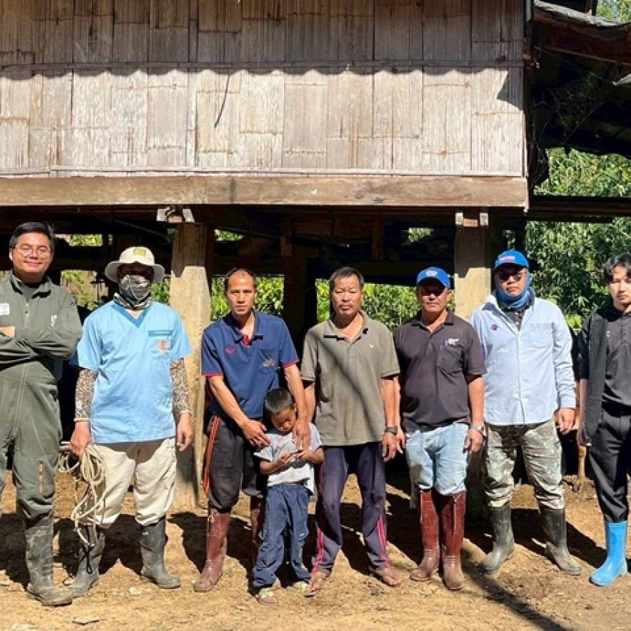 ปศุสัตว์เขต 5 ร่วมติดตามโครงการรณรงค์ฉีดวัคซีนป้องกันโรคและระดมสำรวจขึ้นทะเบียนโค-กระบือ ในพื้นที่อำเภอชายแดน จังหวัดแม่ฮ่องสอน