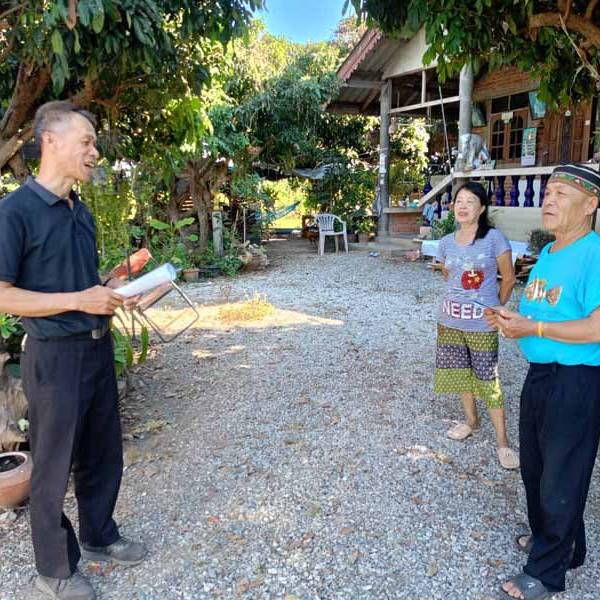 ปศุสัตว์อำเภอป่าซางลงพื้นที่ประชาสัมพันธ์ห้ามเผาในพื้นที่เกษตรในพื้นที่อำเภอป่าซาง จังหวัดลำพูน