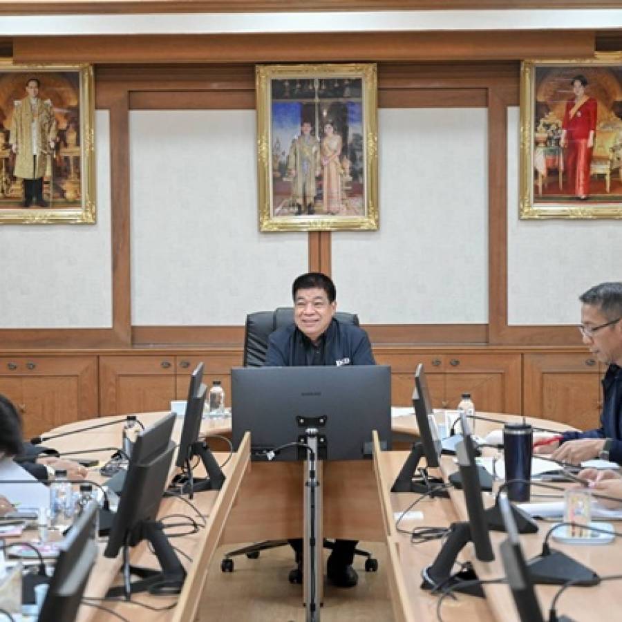 ปศุสัตว์เขต 5 ร่วมประชุมคณะกรรมการบริหารโครงการธนาคารโค-กระบือเพื่อเกษตรกร  ตามพระราชดำริ